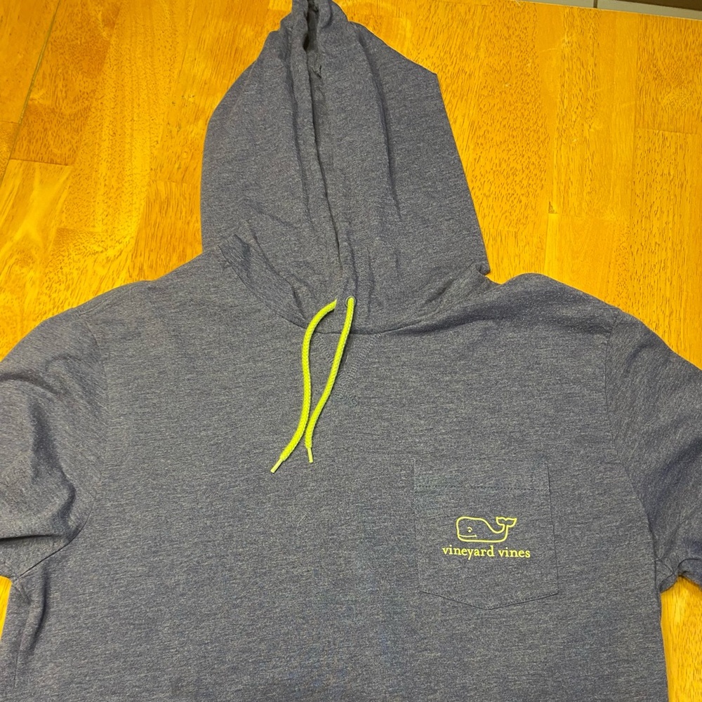 Vineyard Vines hoodie
